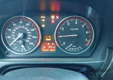 2009 BMW 328I xDrive z USA, uszkodzony, nr VIN WBAPK73549A452398